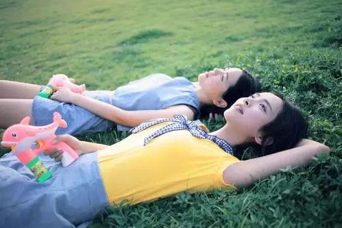 双人吃瓜拍照姿势,双人吃瓜拍照姿势解锁甜蜜秘诀