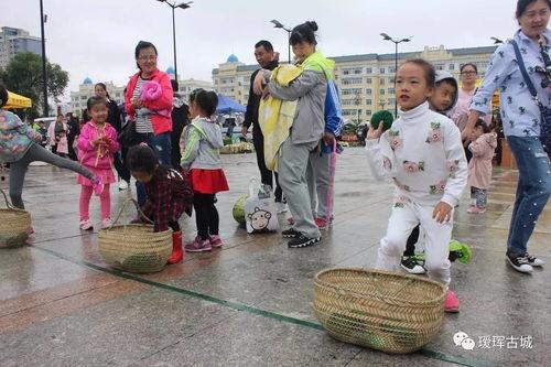 吃瓜大赛现场火爆,全民狂欢，瓜香四溢