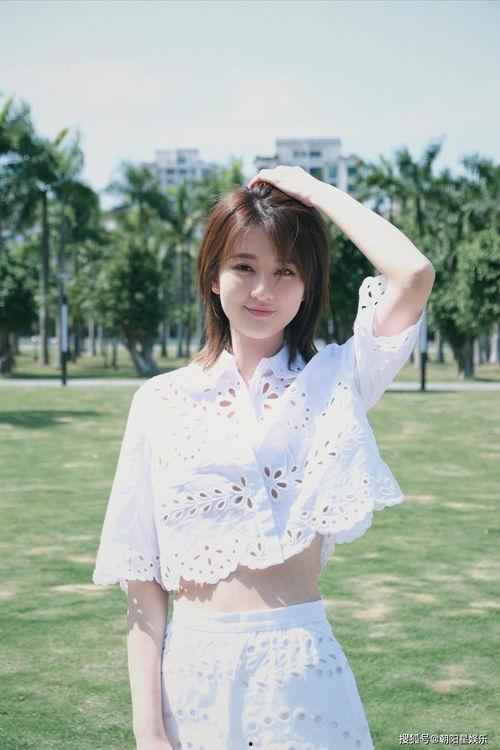 乔乔和他的猫吃瓜,瓜田里的欢乐时光