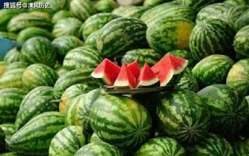 《吃瓜》,揭秘网络时代的围观文化